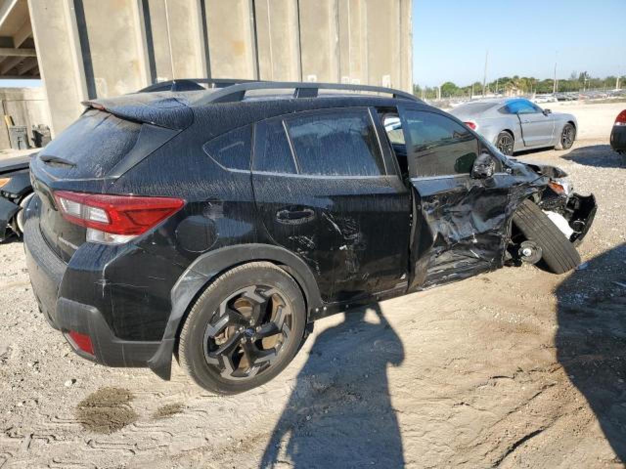 2021 SUBARU CROSSTREK - Image 3
