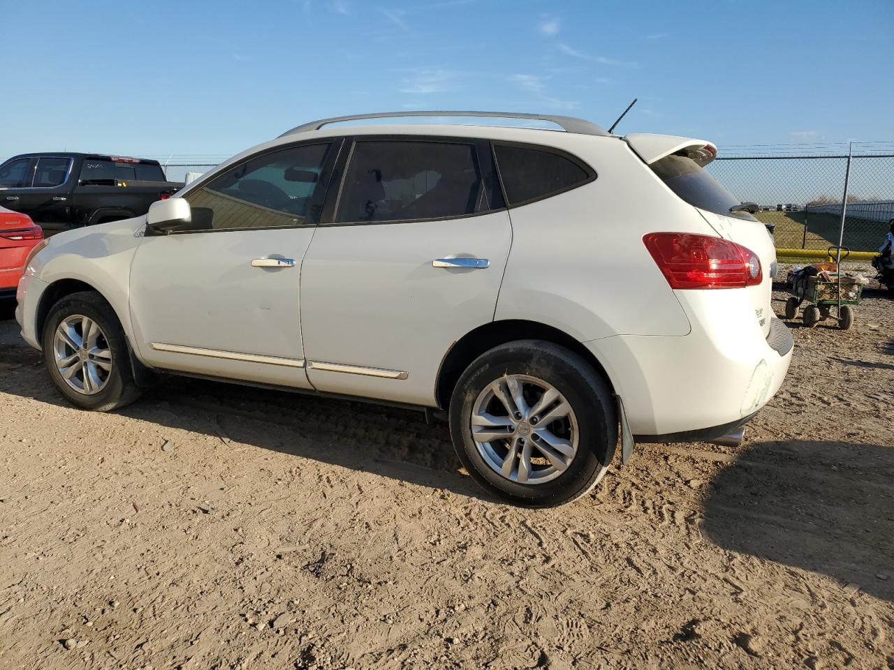 2013 NISSAN ROGUE S - Image 2