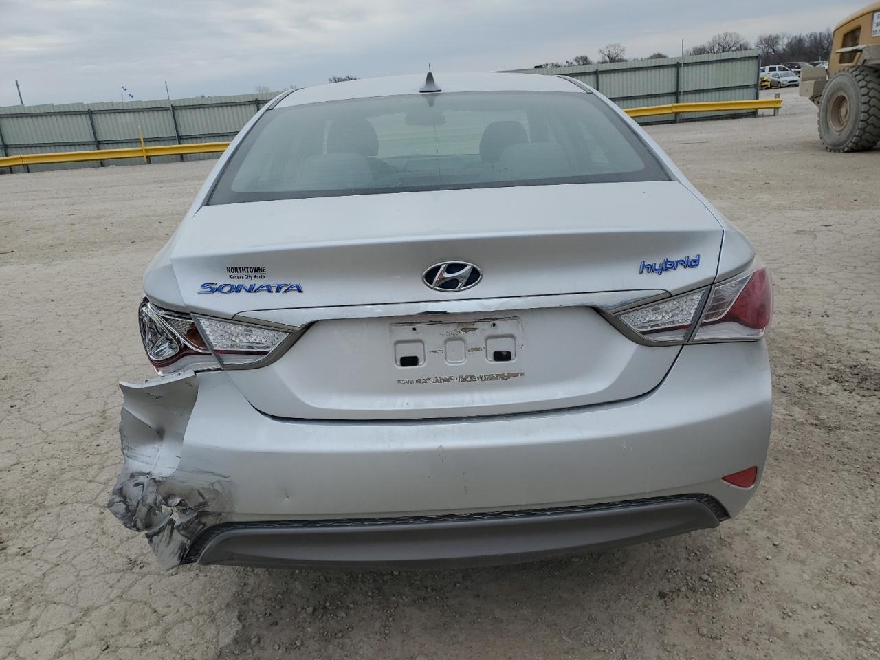 2011 HYUNDAI SONATA HYB - Фото 6