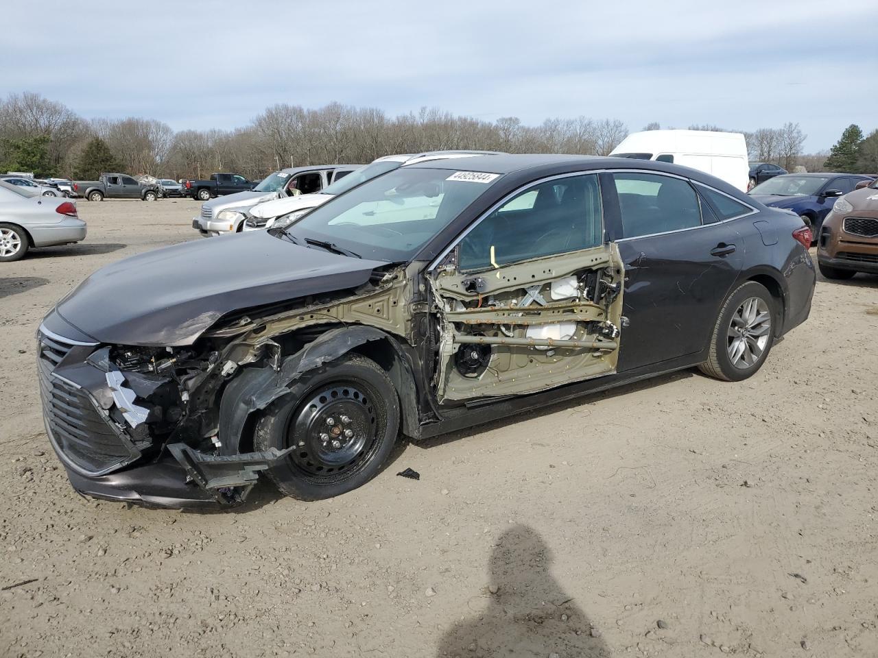 2019 TOYOTA AVALON XLE