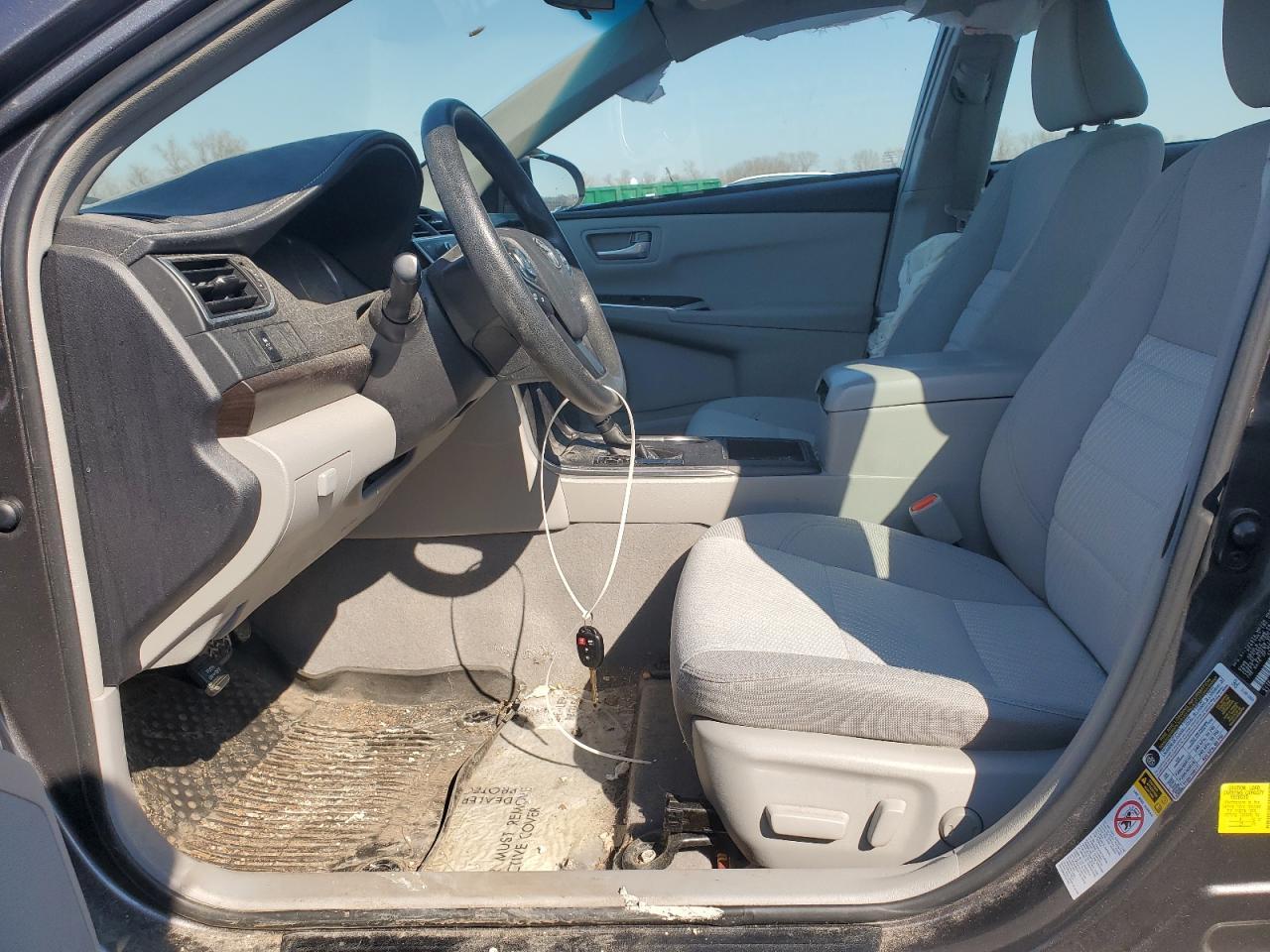 2017 TOYOTA CAMRY LE - Фото 7