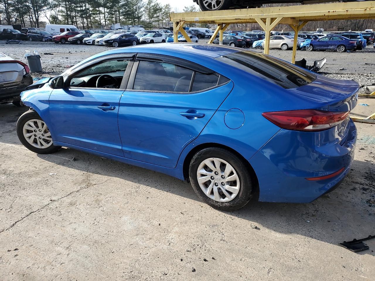 2018 HYUNDAI ELANTRA SE - Image 2