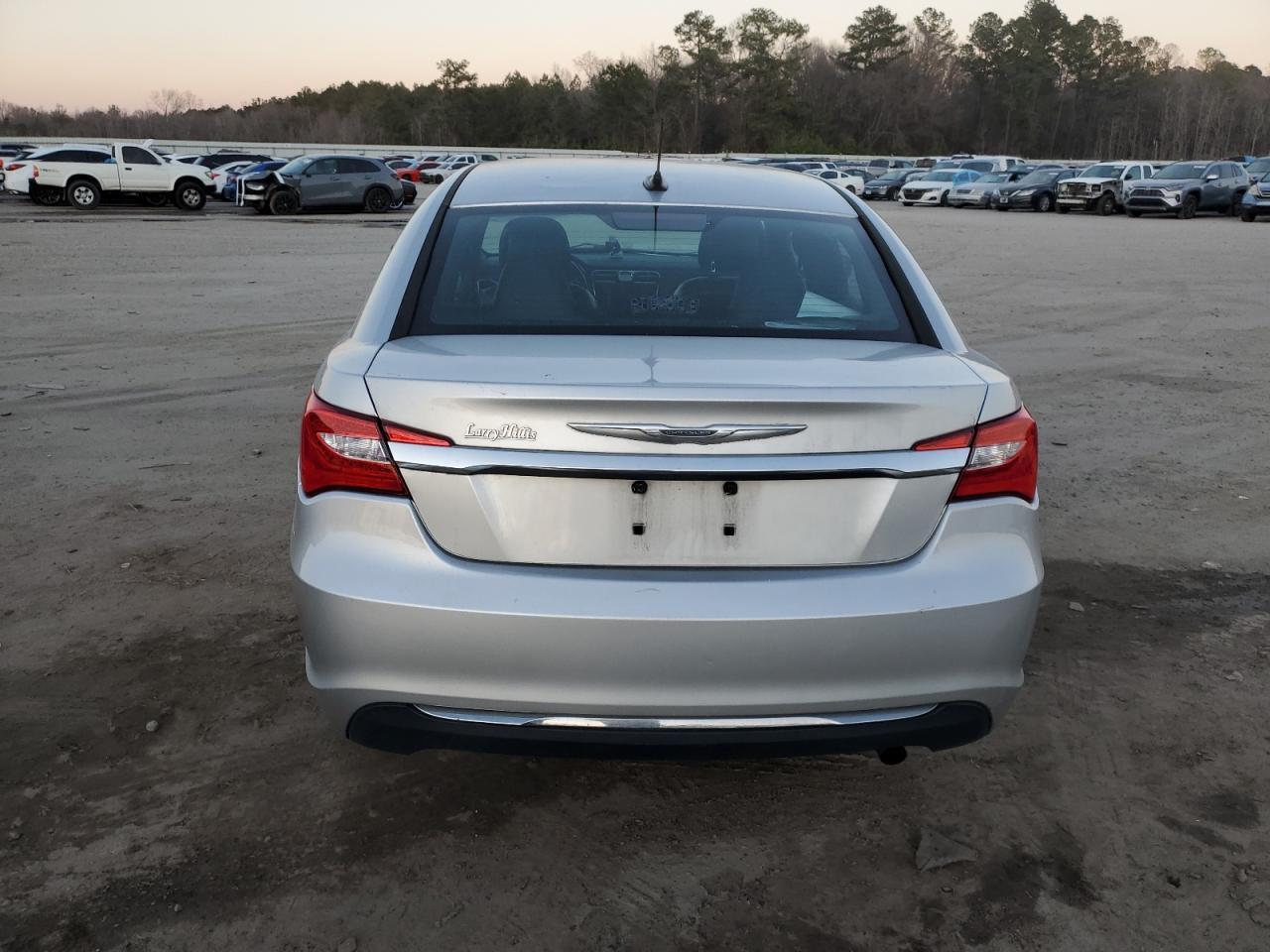 2012 CHRYSLER 200 LIMITE - Image 6