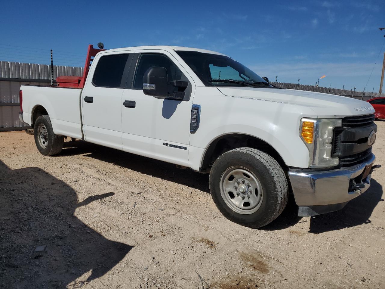 2017 FORD F350 SUPER - Image 4