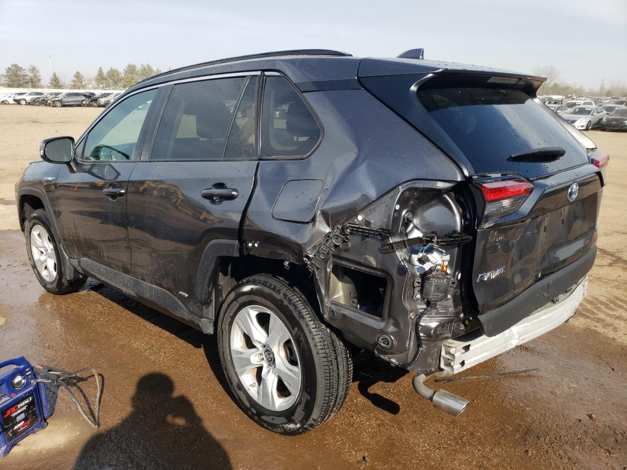 2021 TOYOTA RAV4 LE - Фото 2