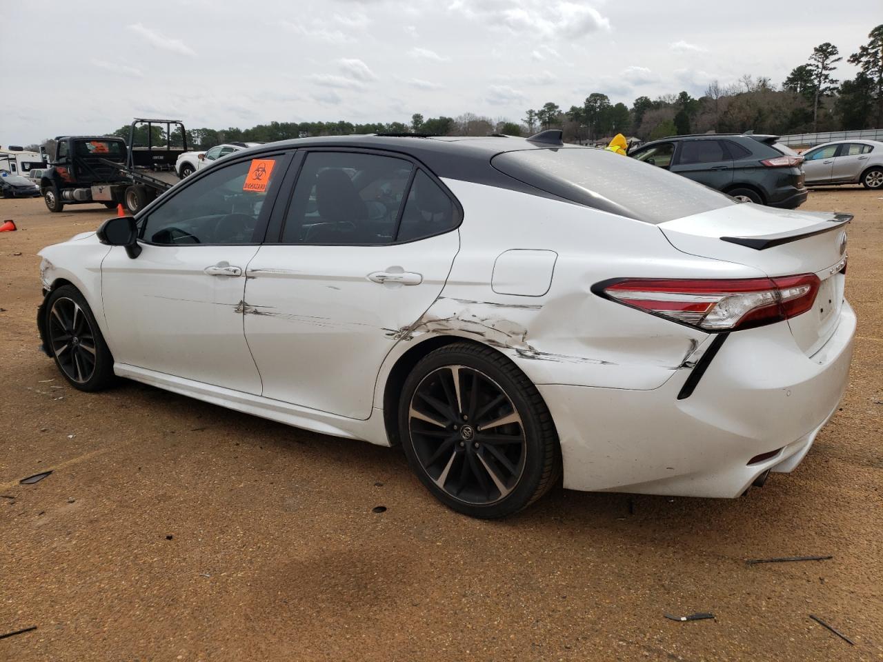 2018 TOYOTA CAMRY XSE - Image 2
