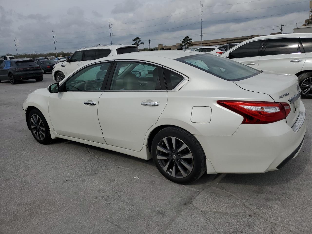 2017 NISSAN ALTIMA 2.5 - Фото 2