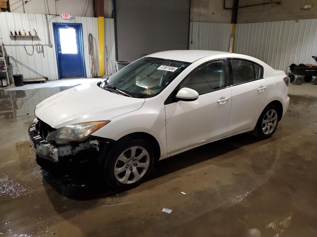 2013 MAZDA 3 I