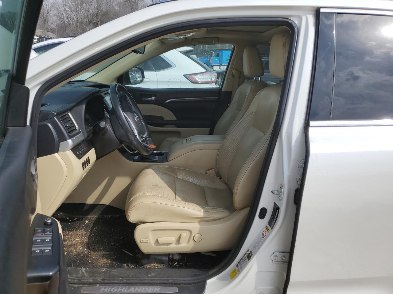 2015 TOYOTA HIGHLANDER - Фото 7