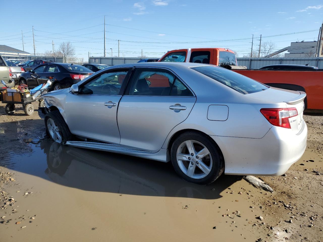 2013 TOYOTA CAMRY L - Image 2