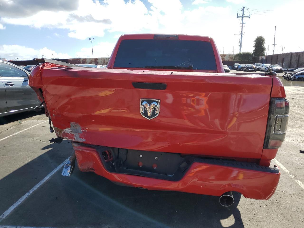 2014 RAM 1500 ST - Фото 6