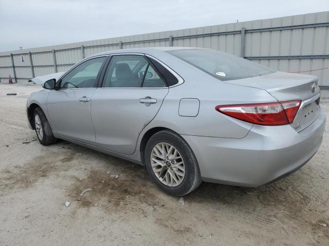 2017 Toyota Camry Le - Фото 2