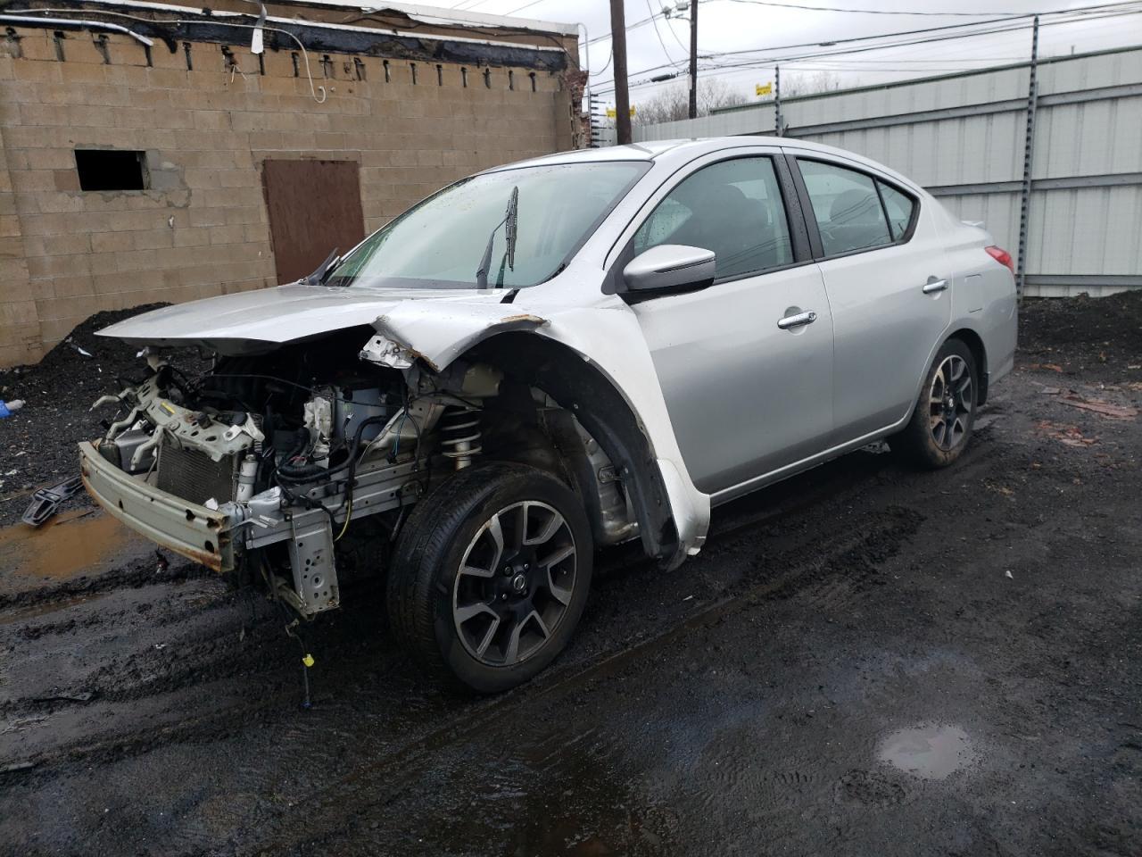 2015 NISSAN VERSA S car image