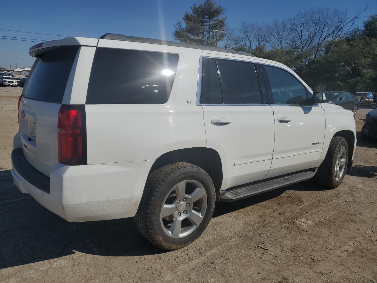 2017 CHEVROLET TAHOE K150 - Фото 3