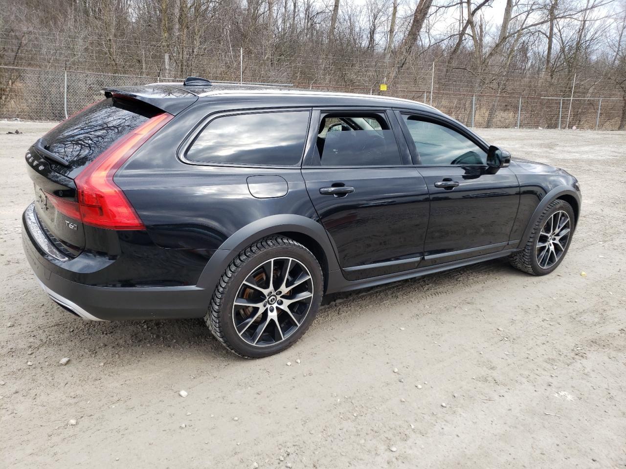 2020 VOLVO V90 CROSS - Фото 3