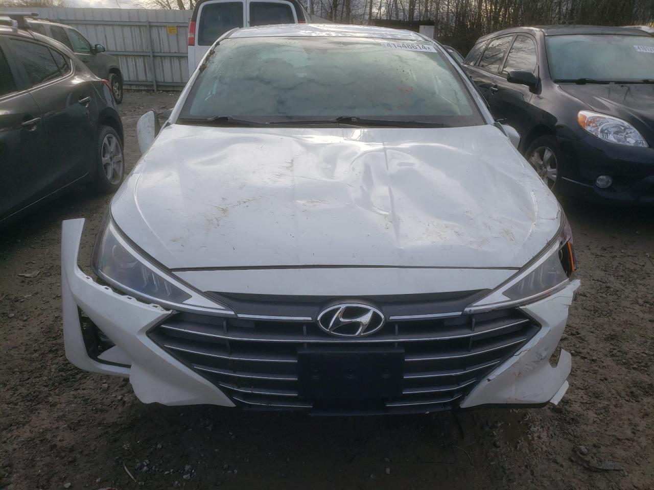 2019 HYUNDAI ELANTRA SE - Image 5