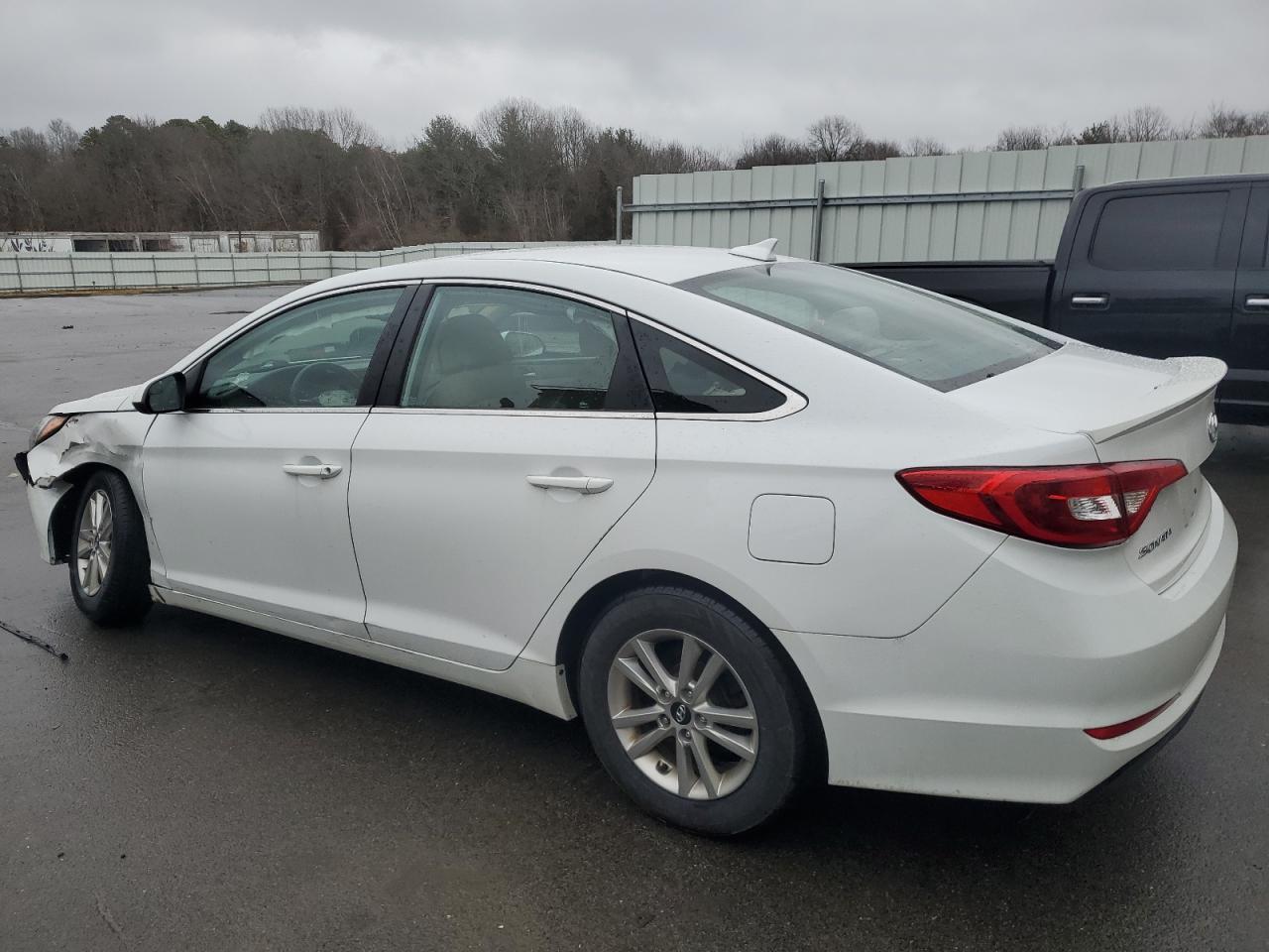 2017 HYUNDAI SONATA SE - Image 2