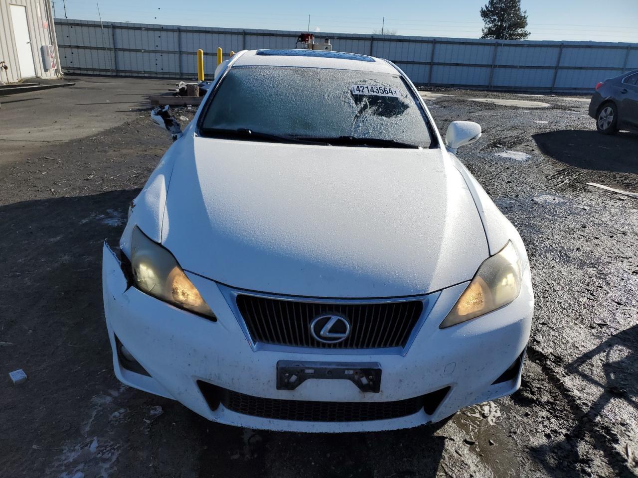 2011 LEXUS IS 250 - Image 5