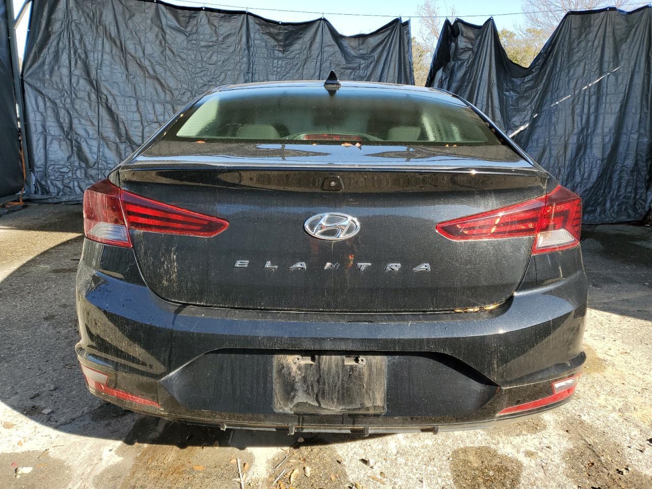 2019 HYUNDAI ELANTRA SE - Фото 6
