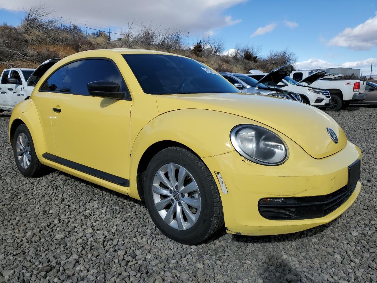 2015 VOLKSWAGEN BEETLE 1.8 - Фото 4
