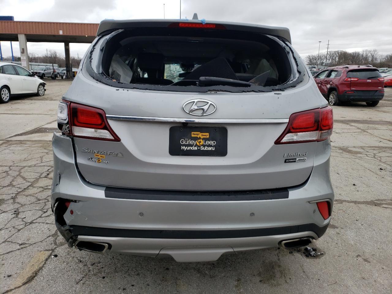 2017 HYUNDAI SANTA FE S - Image 6