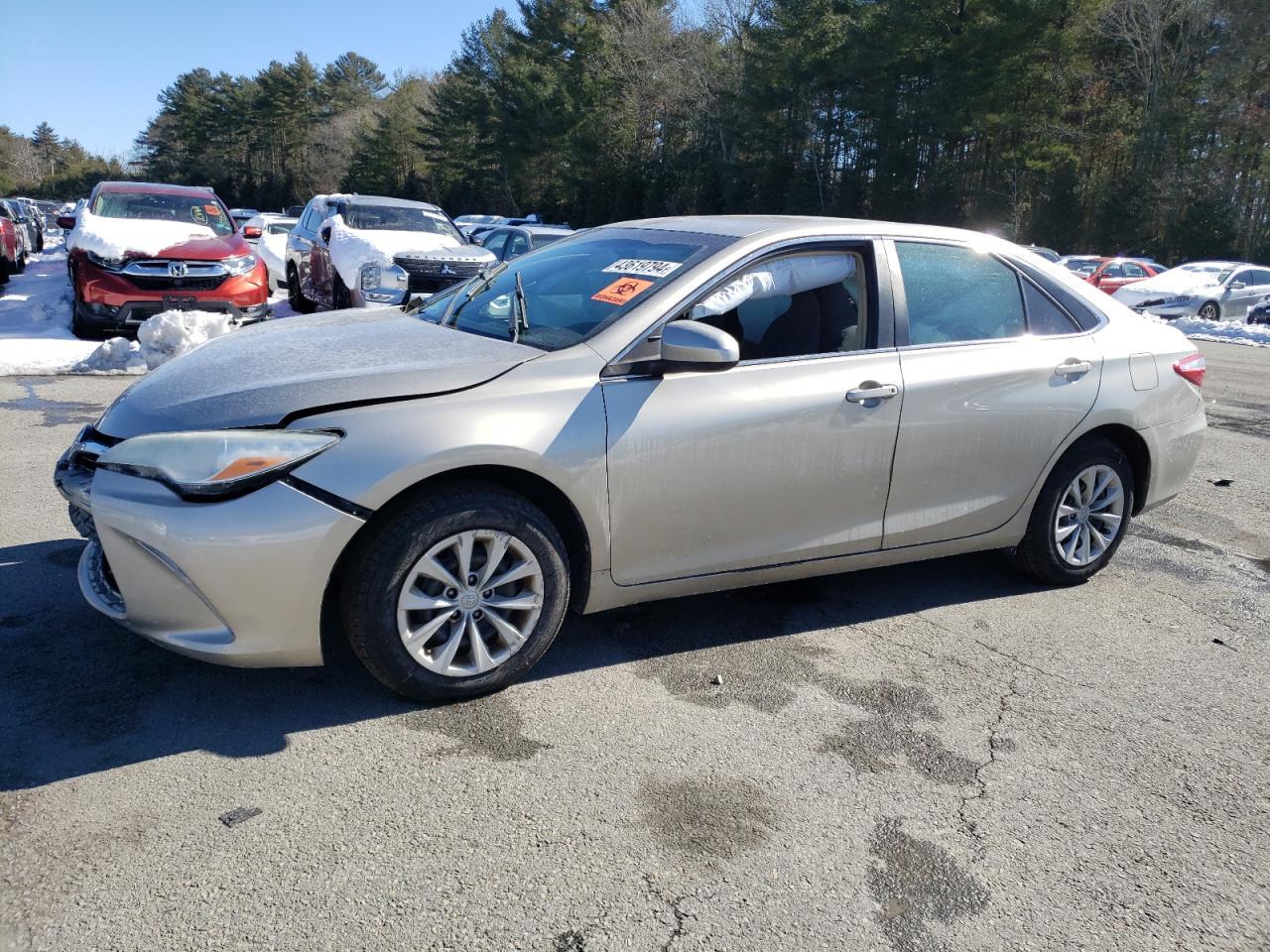 2016 TOYOTA CAMRY LE
