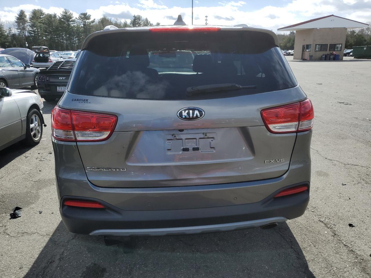 2016 KIA SORENTO EX - Image 6