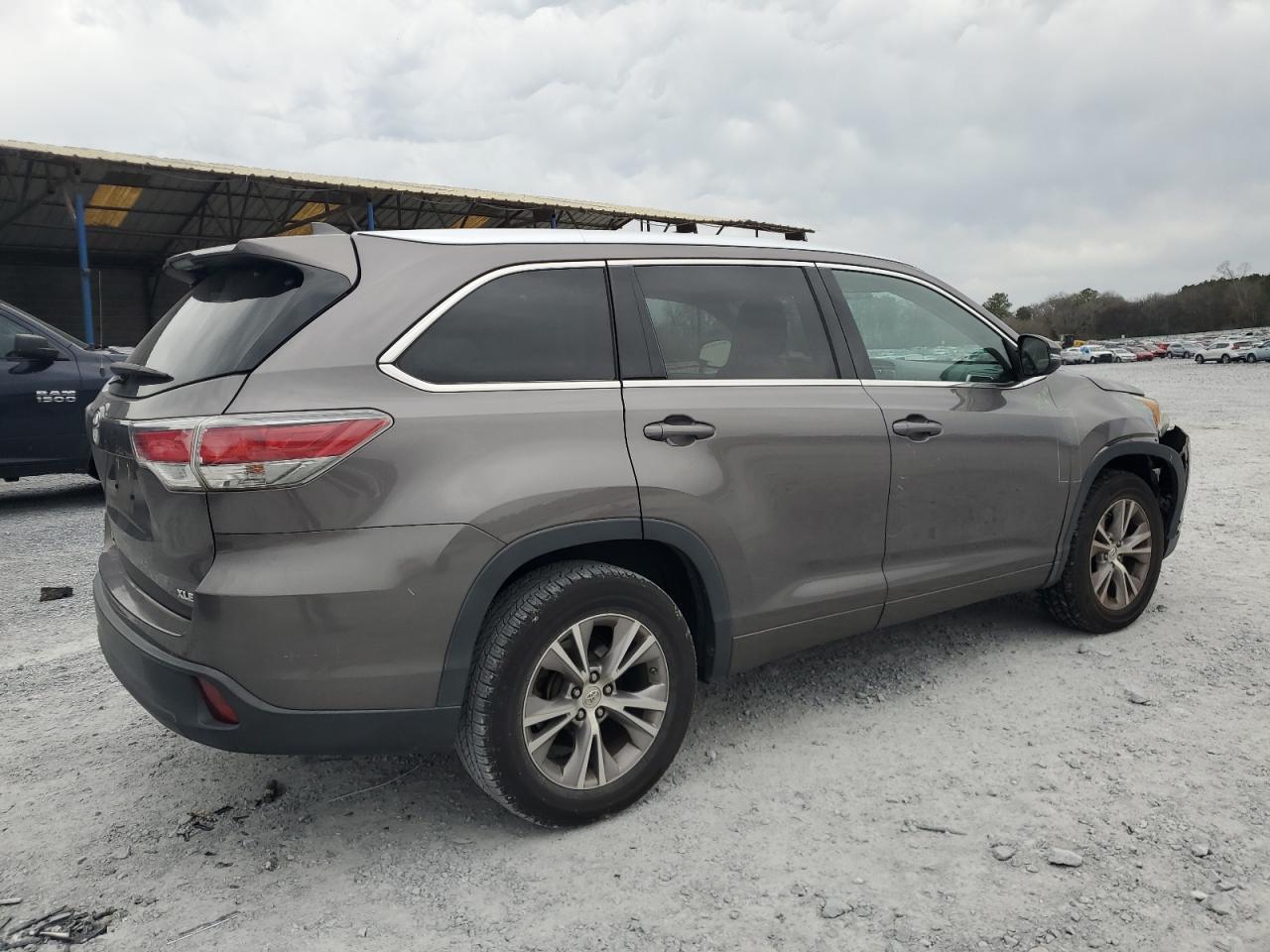 2015 TOYOTA HIGHLANDER - Image 3