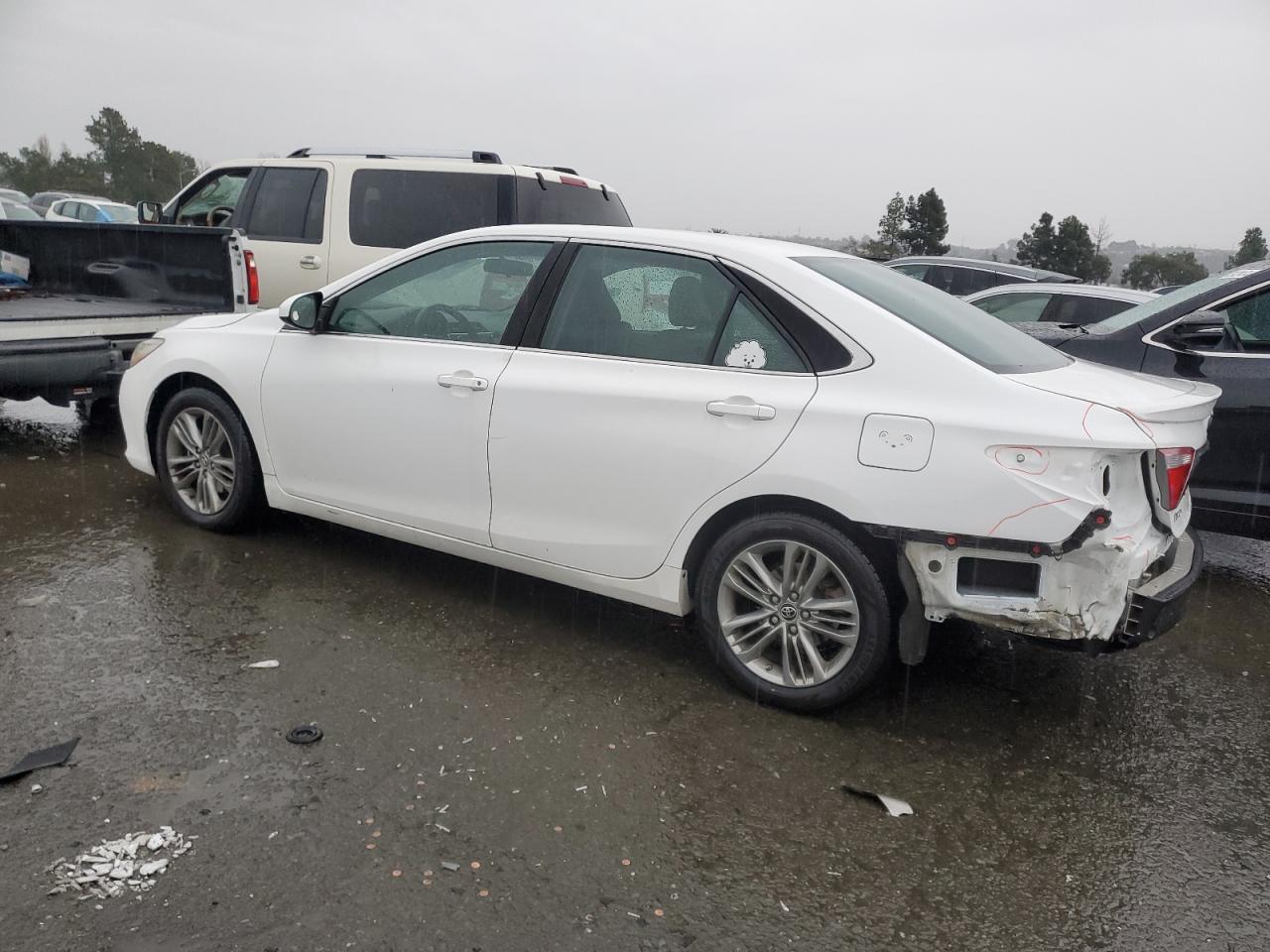 2016 TOYOTA CAMRY LE - Фото 2