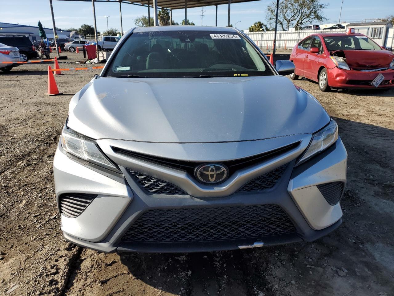 2018 TOYOTA CAMRY L - Фото 5