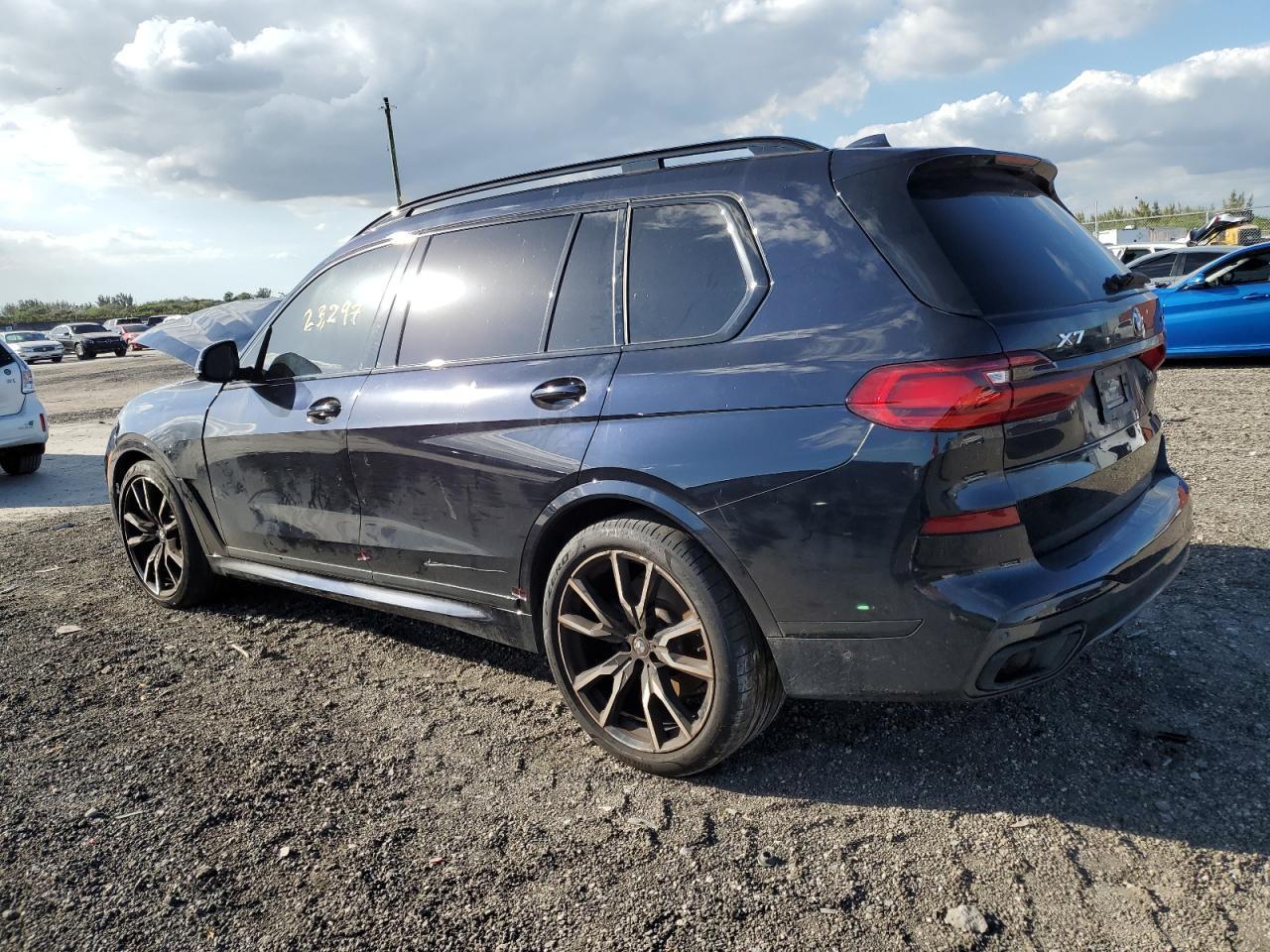 2022 BMW X7 XDRIVE4 - Фото 2