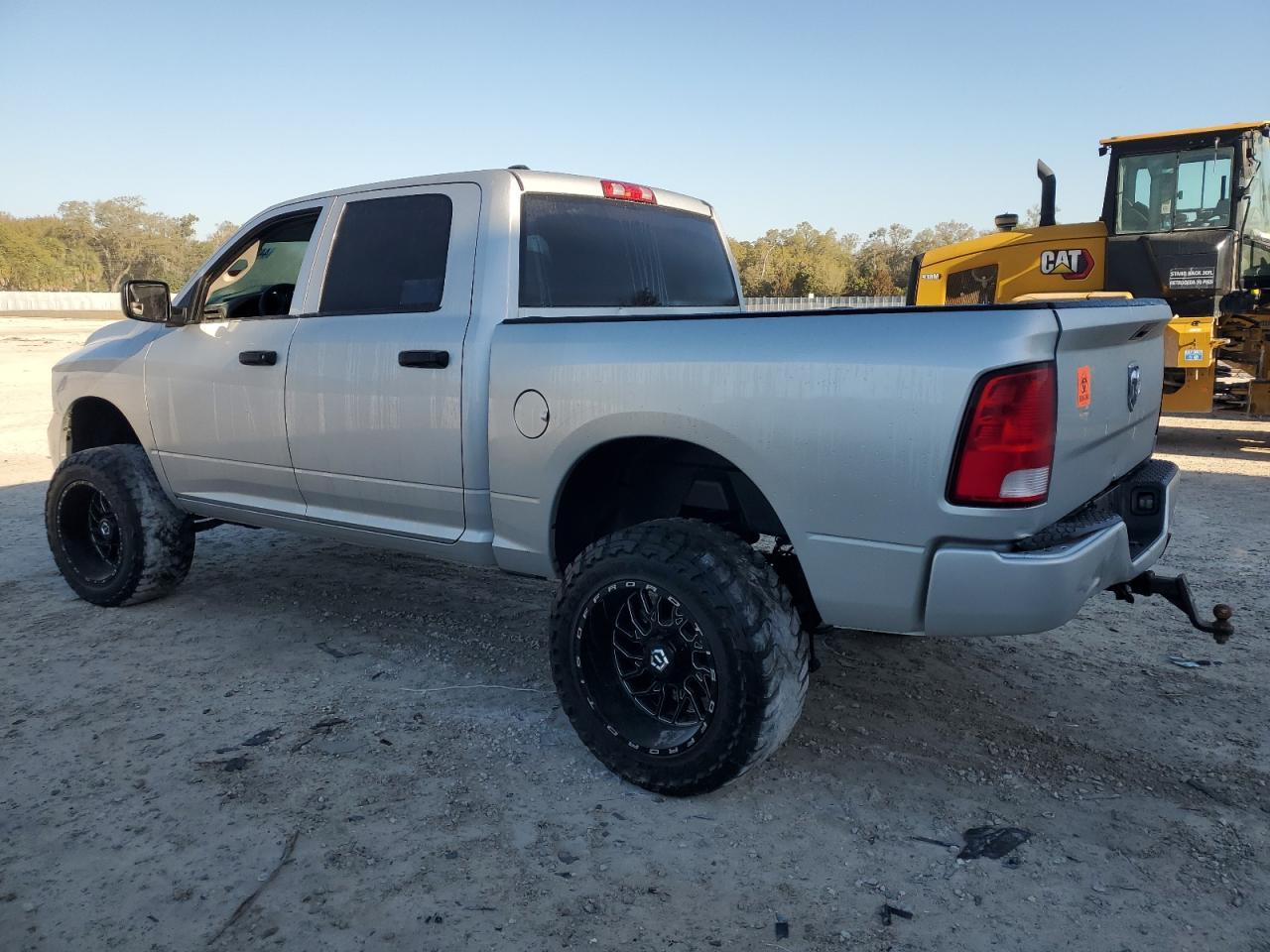 2015 RAM 1500 ST - Image 2