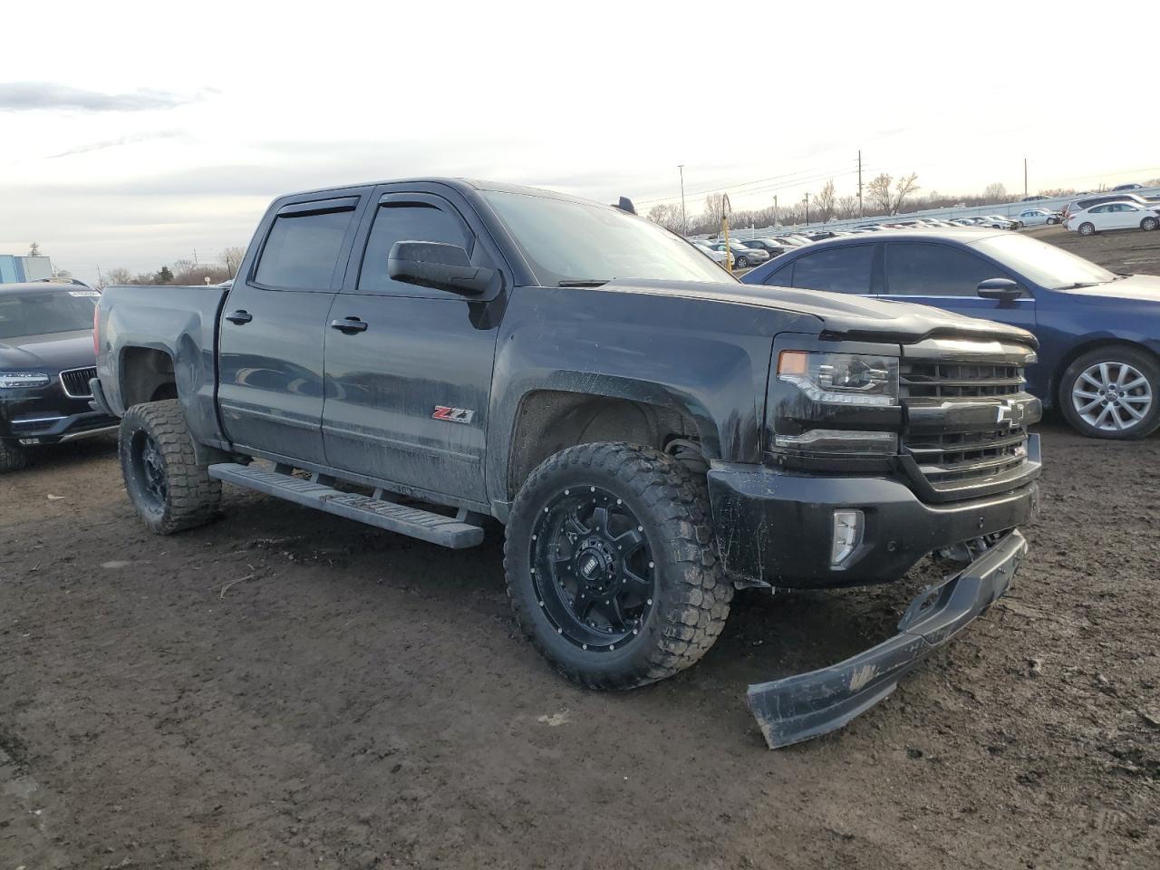 2017 CHEVROLET SILVERADO - Image 4