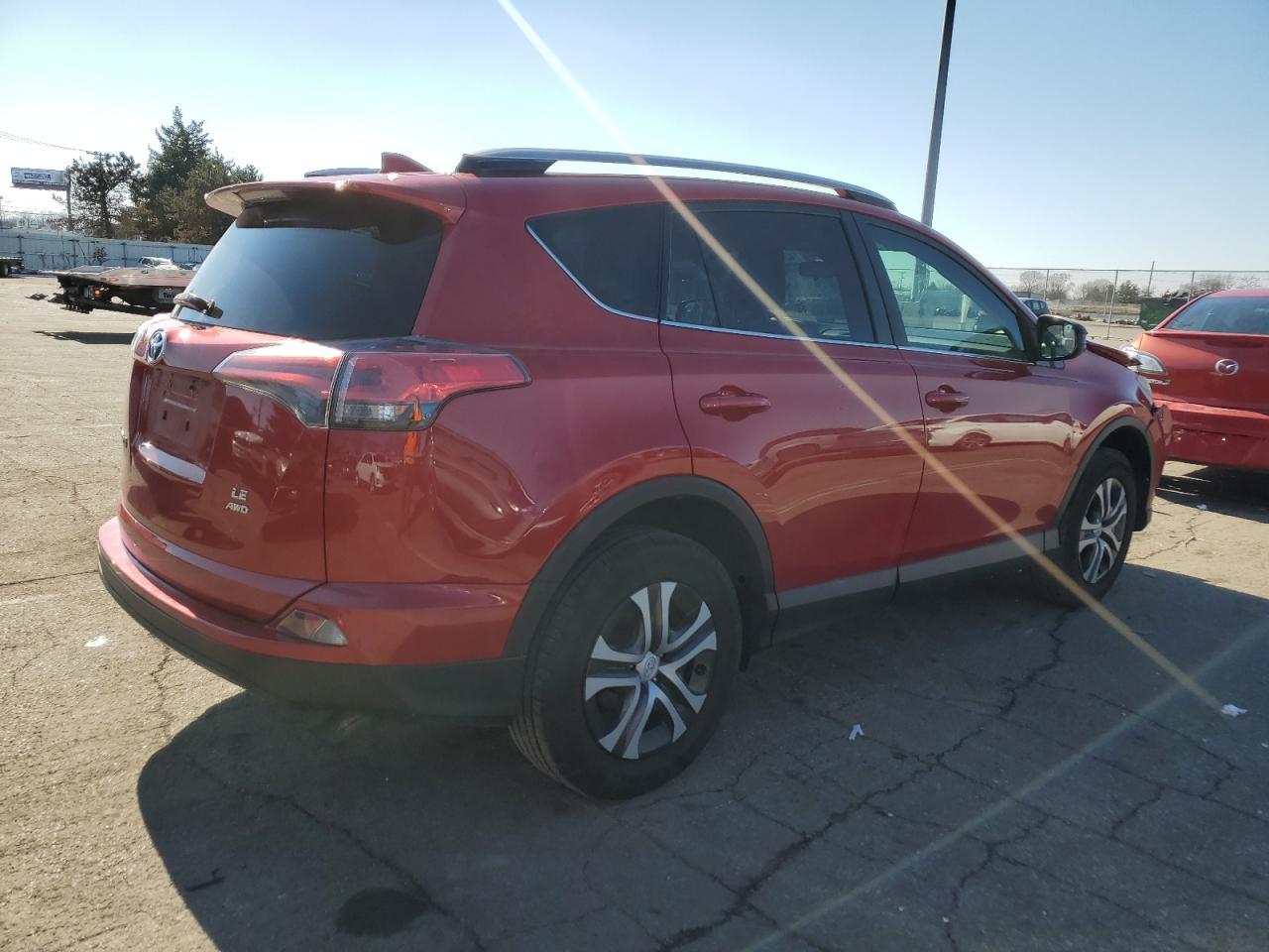 2017 TOYOTA RAV4 LE - Image 3
