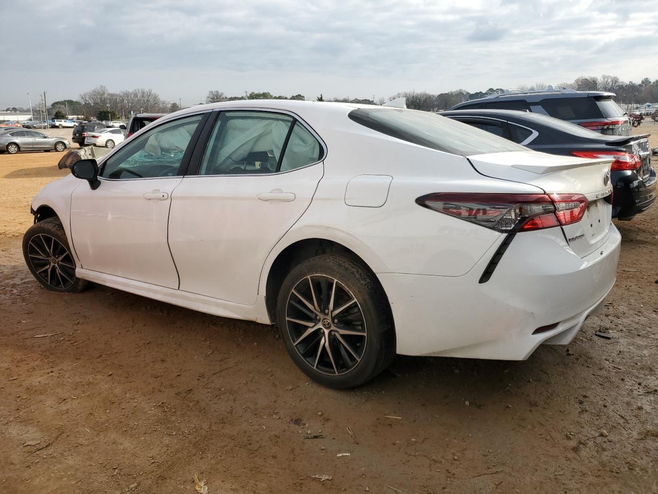 2021 TOYOTA CAMRY SE - Image 2