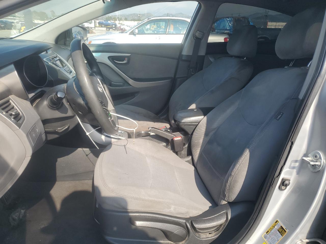 2011 HYUNDAI ELANTRA GL - Image 7