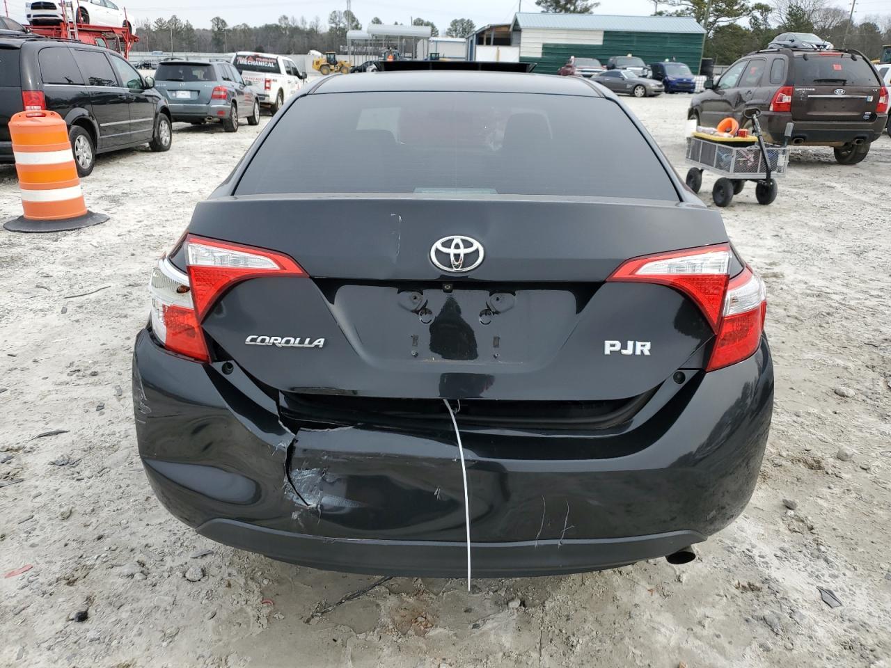 2015 TOYOTA COROLLA L - Фото 6