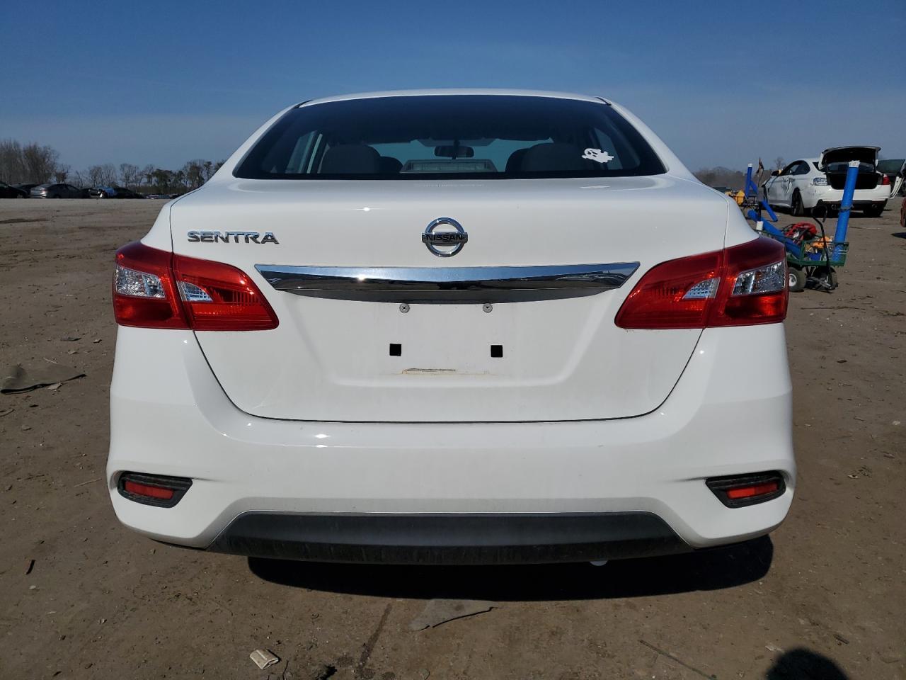 2017 NISSAN SENTRA S - Фото 6