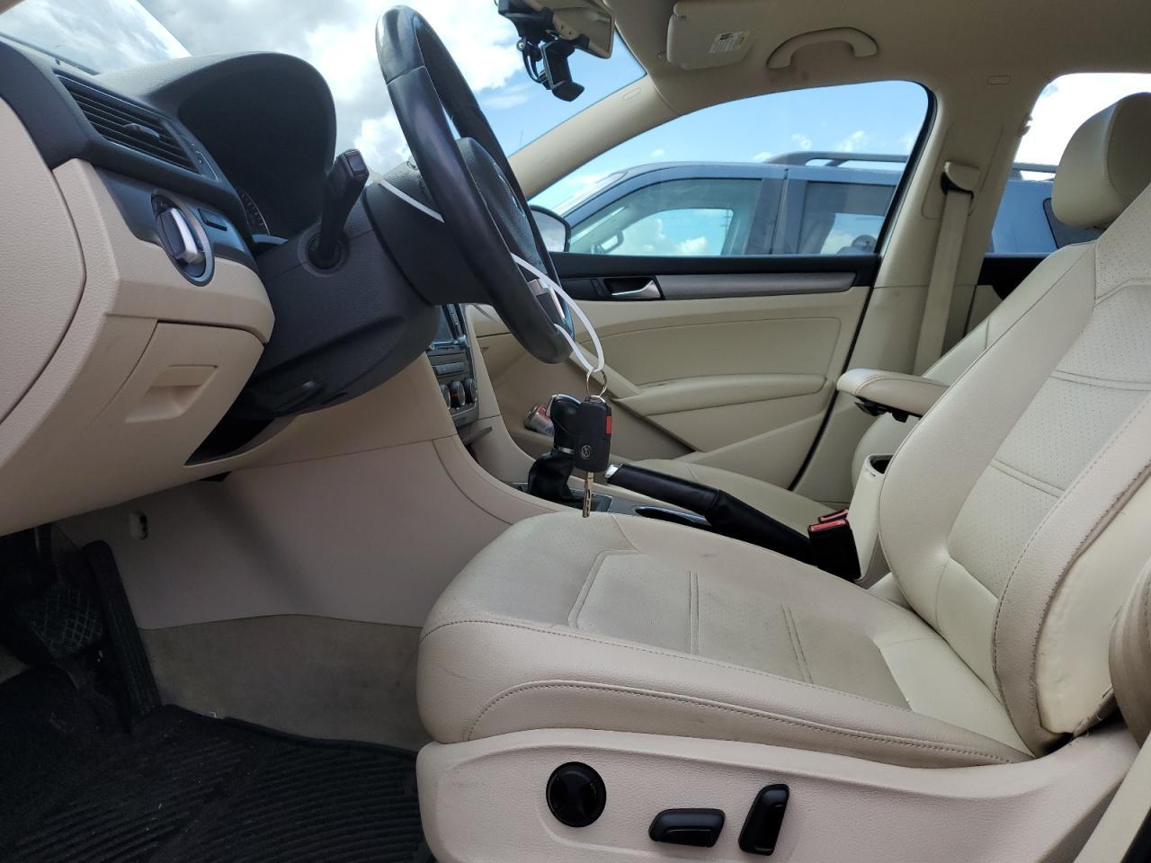 2014 VOLKSWAGEN PASSAT SE - Фото 7