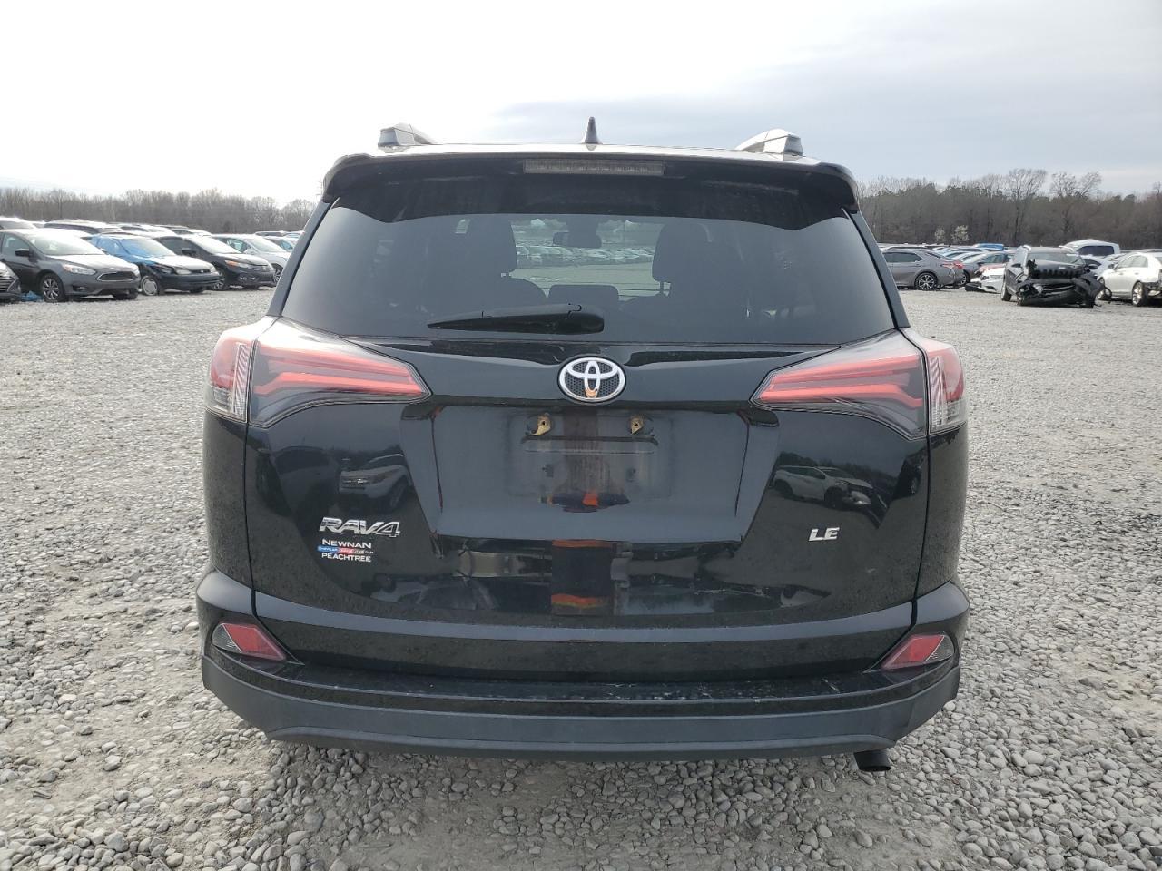 2018 TOYOTA RAV4 LE - Image 6
