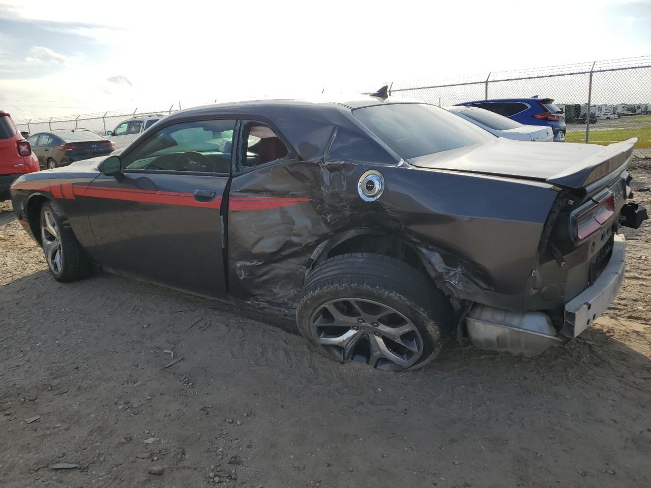 2016 DODGE CHALLENGER - Фото 2