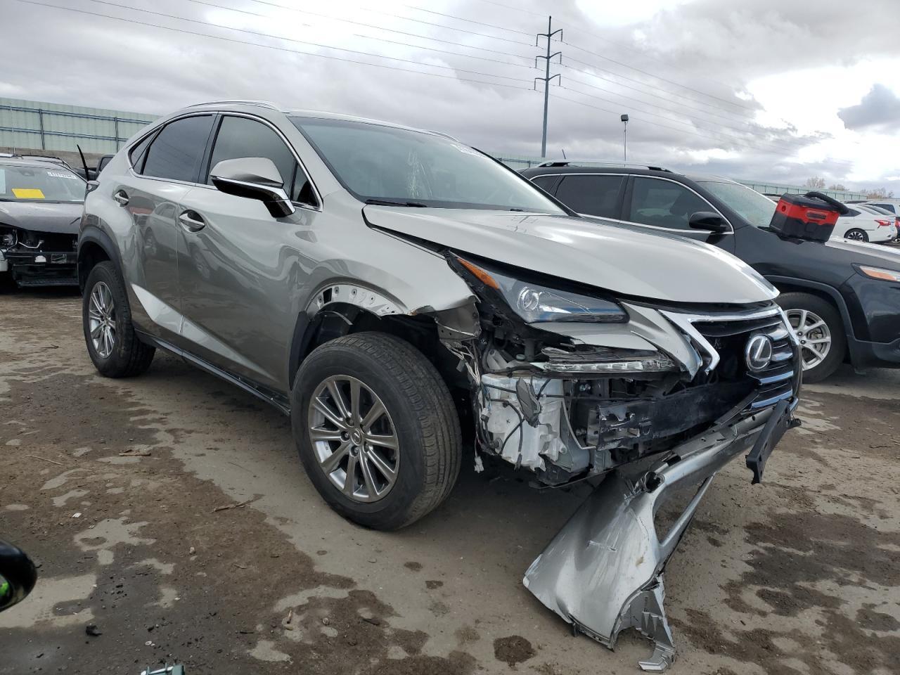 2016 LEXUS NX 200T BA - Фото 4