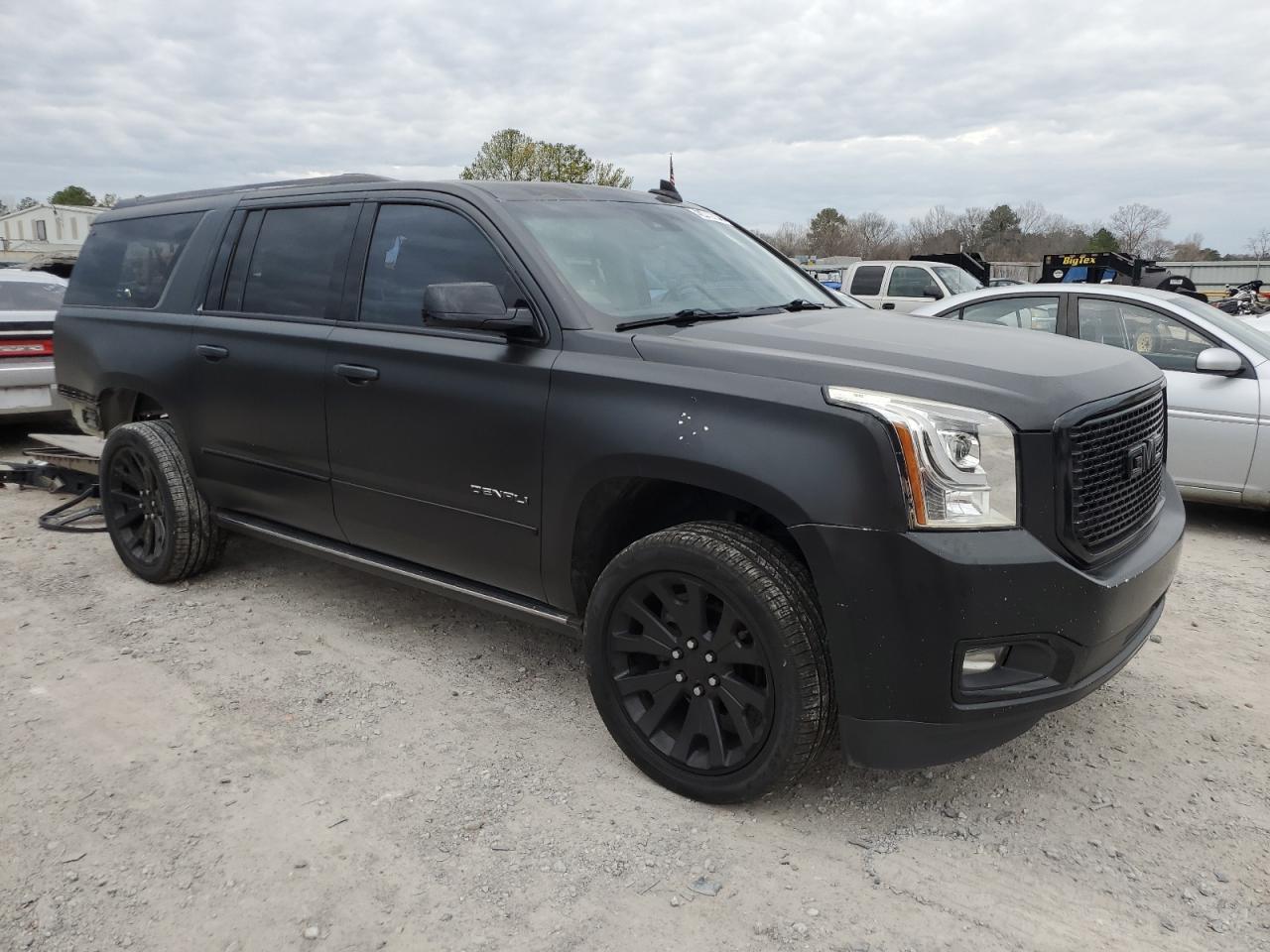 2016 GMC YUKON XL D - Фото 4