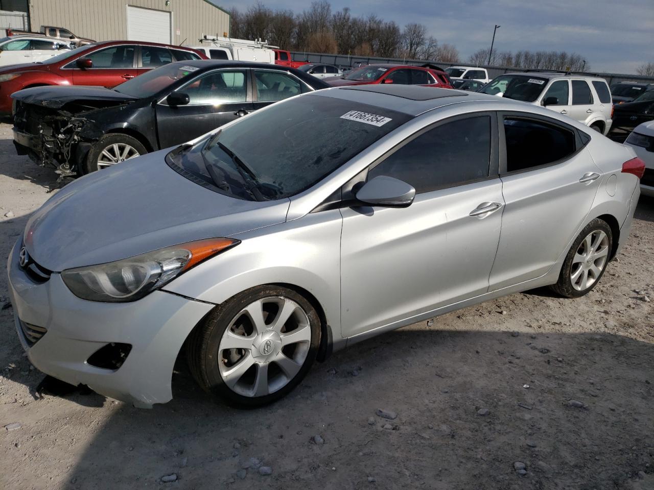 2013 HYUNDAI ELANTRA GL