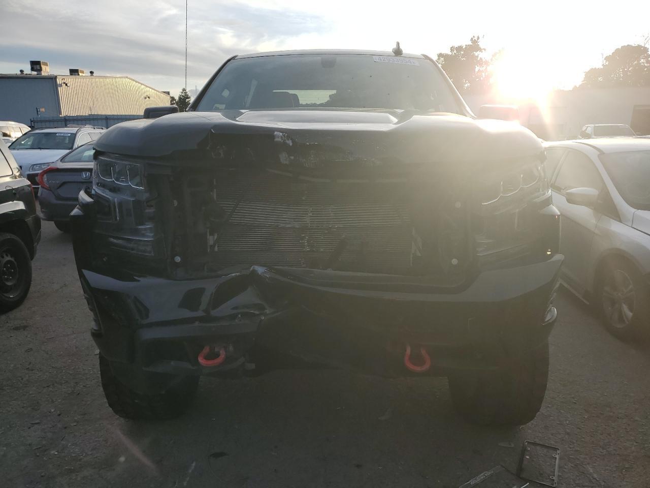 2021 CHEVROLET SILVERADO - Фото 5