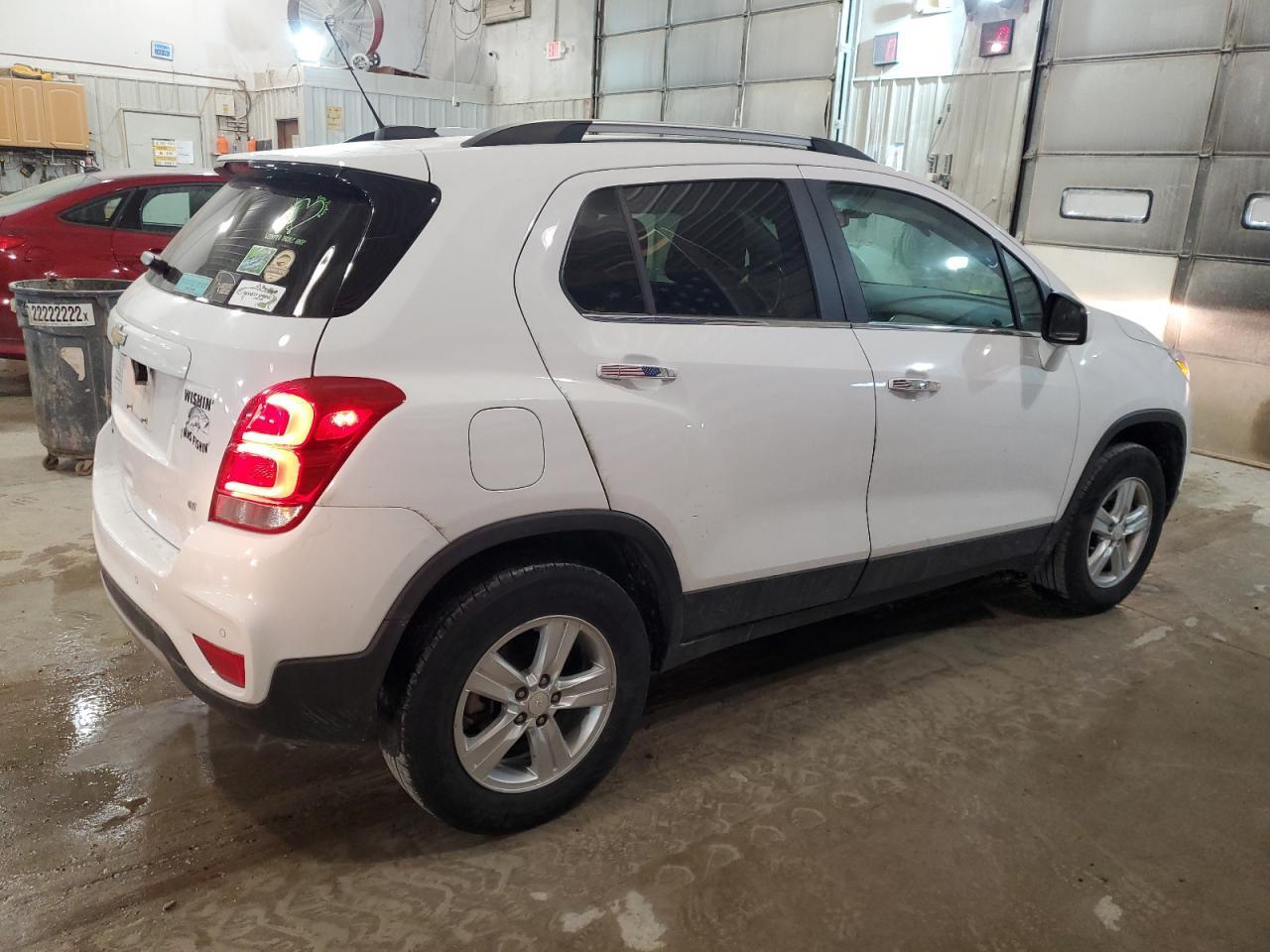 2019 CHEVROLET TRAX 1LT - Фото 3
