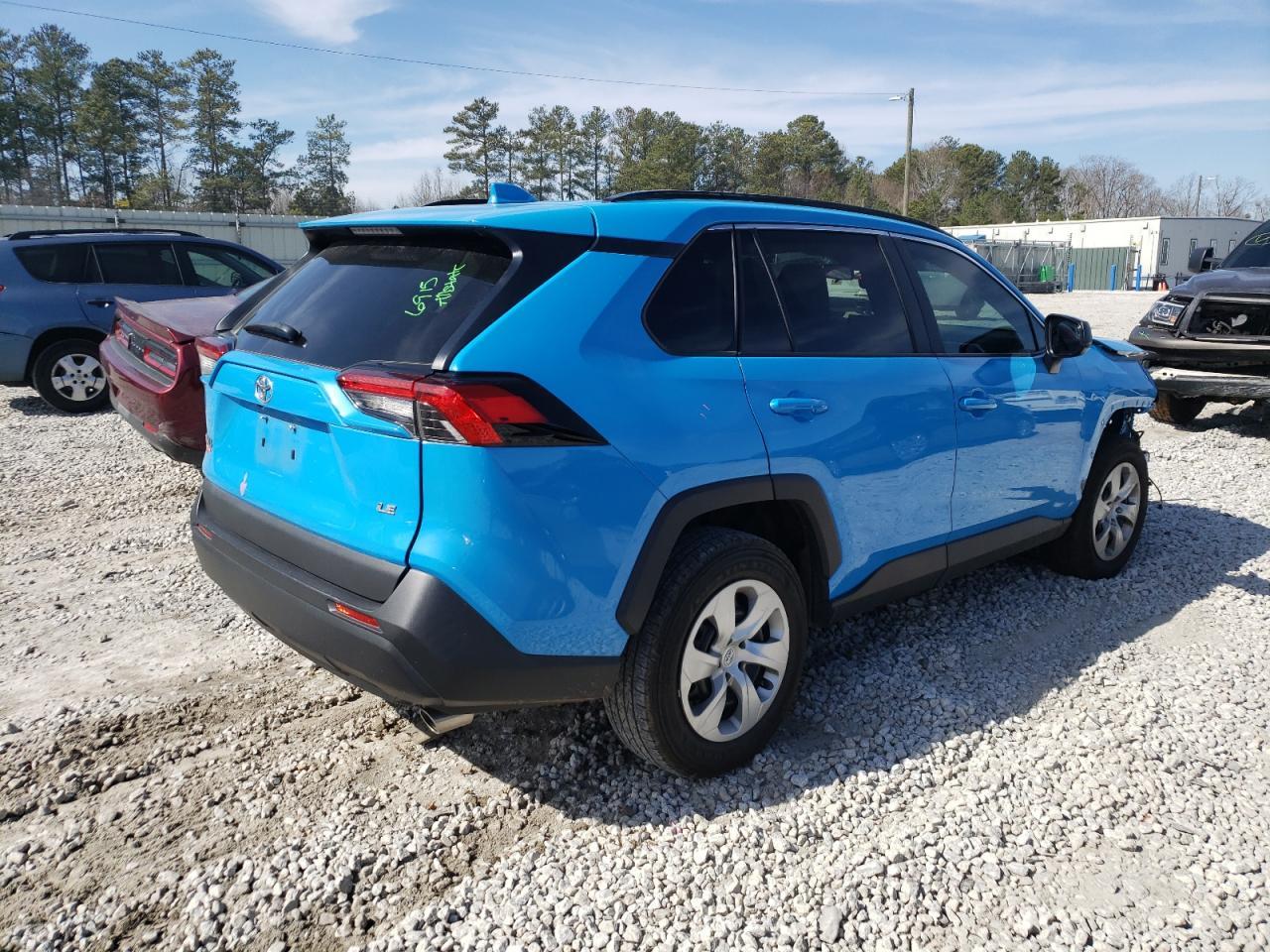 2021 TOYOTA RAV4 LE - Фото 3