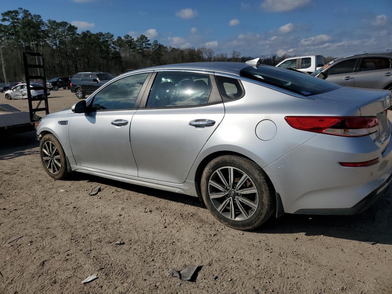 2019 KIA OPTIMA LX - Фото 2
