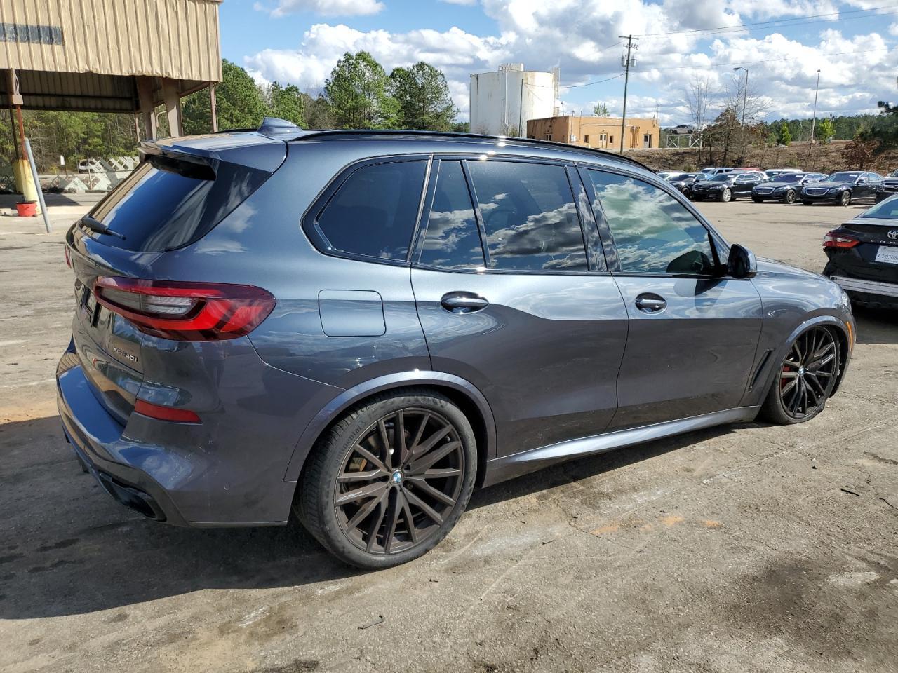 2022 BMW X5 XDRIVE4 - Фото 3