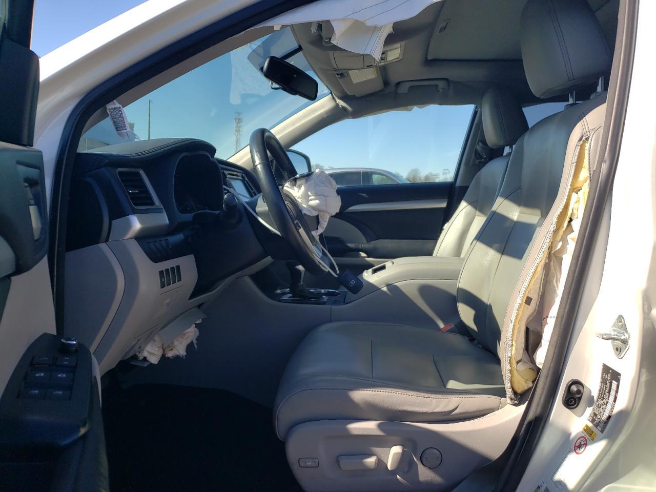 2015 TOYOTA HIGHLANDER - Фото 7